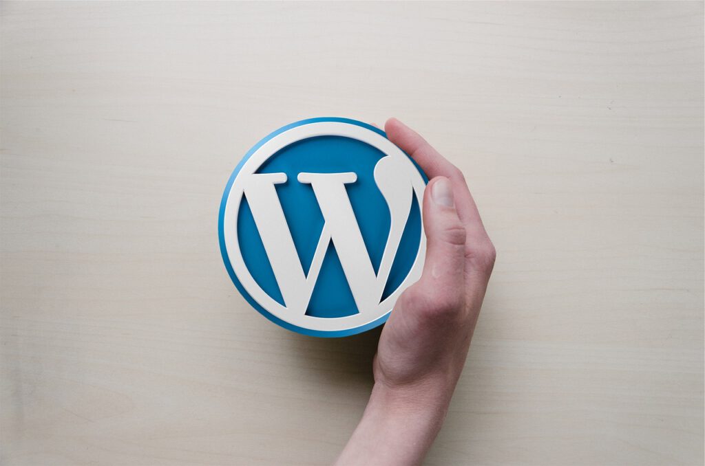 Vergleich zwischen WordPress und Baukastensystemen – Vor- und Nachteile im Überblick.